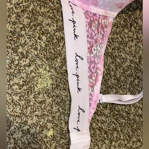 This is a Victoria secret push up bra. it is very comfortable and brand new.